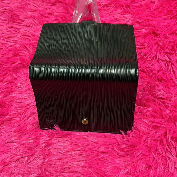 Louis Vuitton Epi Agenda pm Notebook - Picture 3 of 9